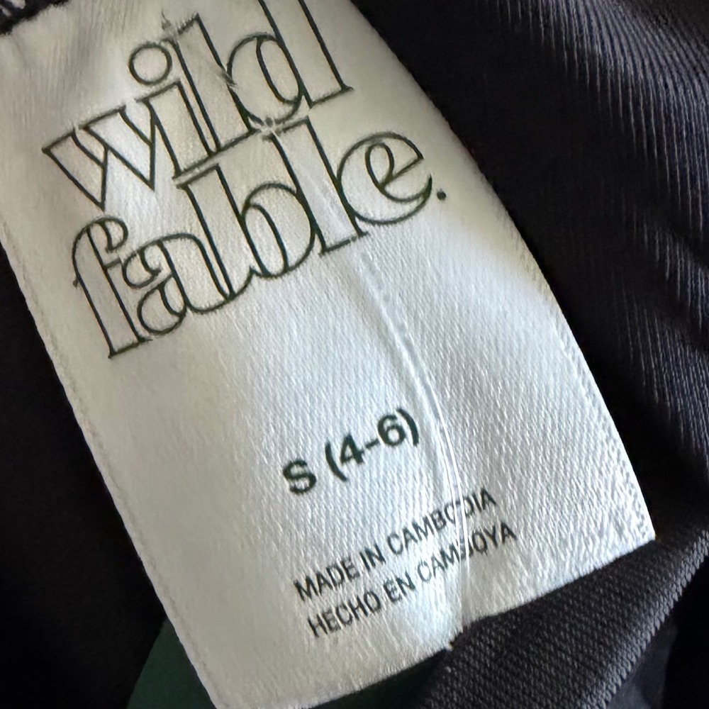 Wild Fable One Piece Swimsuit Womens S Black High Cut Open Back V-Neck NEW - Picture 6 of 9
